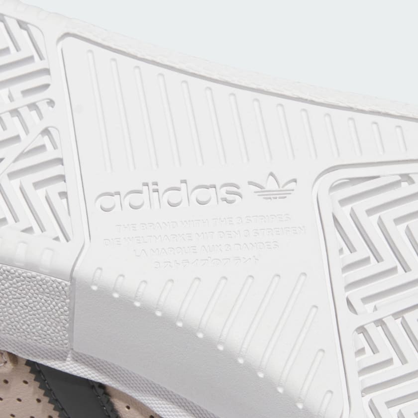 Adidas Tyshawn Low Wonder Taupe/Carbon/Gold Metallic