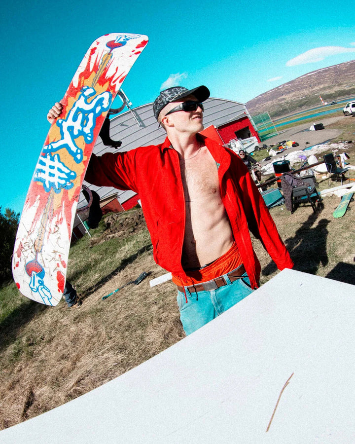 YES. Sender Snowboard