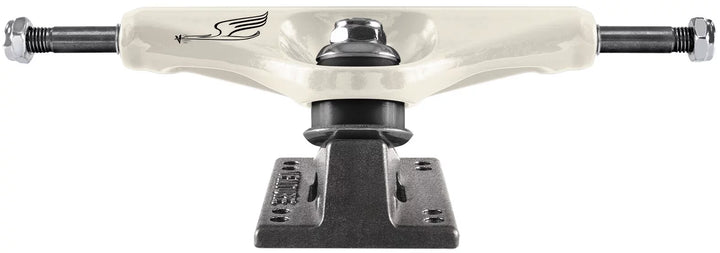 Venture Bobby Worrest V8 Pro Trucks (Sold As A Single Truck)